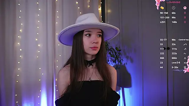 tinyanie online show from 02-13-26, 06:20