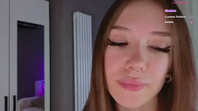 Snapshot of tinyanie chatting on 07-16-26, 03:18 tinyanie online show from 07-16-26, 03:18