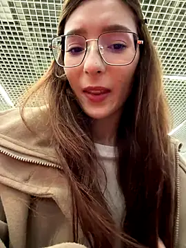 Snapshot of LilluKatten chatting on 12-01-25, 07:35 LilluKatten online show from 12-01-25, 07:35