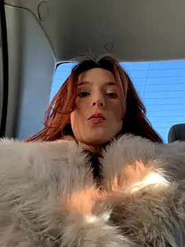 Snapshot of LilluKatten chatting on 12-16-25, 09:36 LilluKatten online show from 12-16-25, 09:36