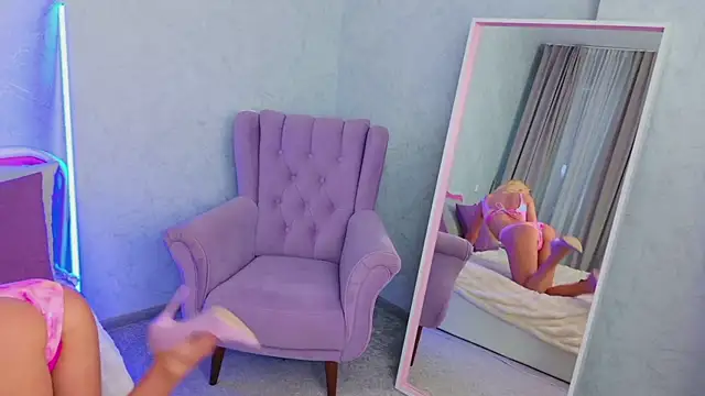 Barbie Kris   online show from 04-06-26, 01:14