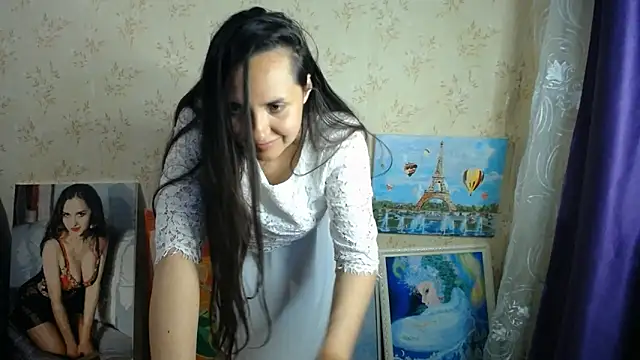Snapshot of VoulezVous_Angel chatting on 05-27-26, 04:37 VoulezVous Angel online show from 05-27-26, 04:37