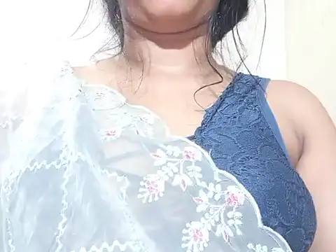 Snapshot of Nancy_queen001 chatting on 11-04-25, 09:52 Nancy queen001 online show from 11-04-25, 09:52