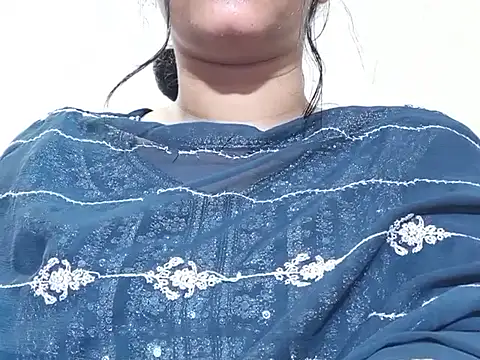 Nancy queen001 online show from 11-04-25, 09:58