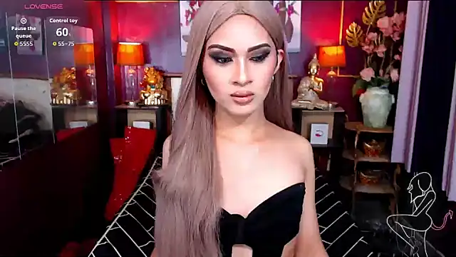 Snapshot of Plastique_PATRICIA chatting on 03-08-26, 11:25 Plastique PATRICIA online show from 03-08-26, 11:25