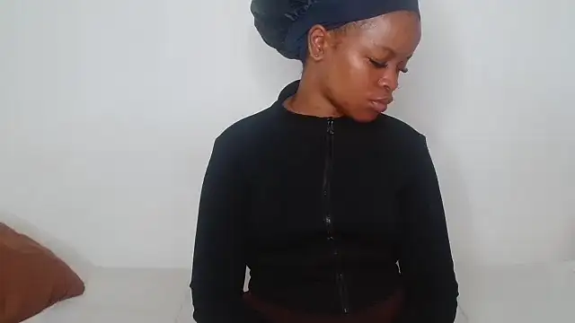 Snapshot of KinkyP6966 chatting on 12-04-25, 06:12 KinkyP6966 online show from 12-04-25, 06:12