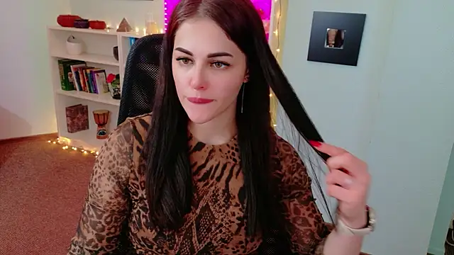 Snapshot of Di_Andra chatting on 01-09-26, 09:49 Di Andra online show from 01-09-26, 09:49