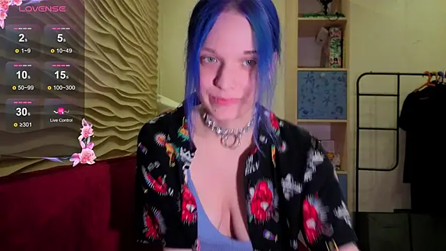 Snapshot of Marci_n chatting on 11-23-25, 07:46 Marci n online show from 11-23-25, 07:46