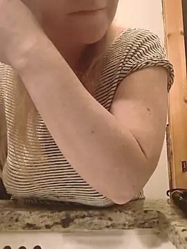 LexyLay online show from 03-30-26, 02:29