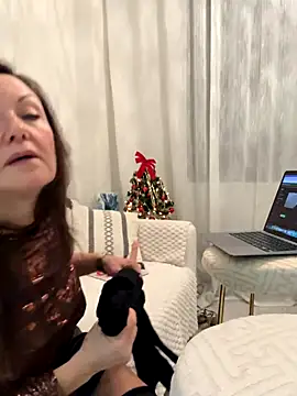 HotLdyllic online show from 12-21-25, 04:03