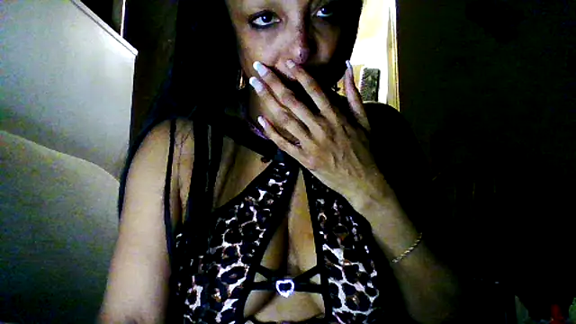 Snapshot of Juicyapplecandy chatting on 01-19-26, 04:05 Juicyapplecandy online show from 01-19-26, 04:05