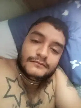 Snapshot of yeisonren99 chatting on 10-31-25, 01:34 yeisonren99 online show from 10-31-25, 01:34