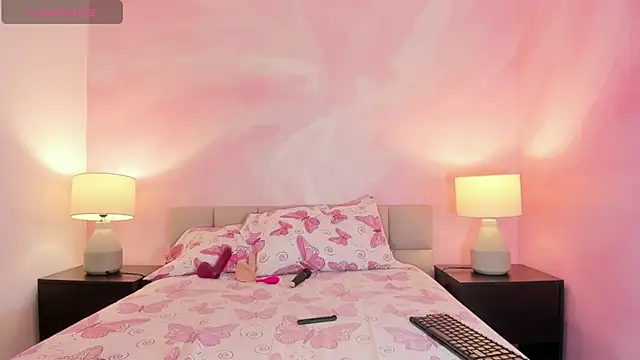 Snapshot of Staarhot chatting on 02-09-26, 07:29 Staarhot online show from 02-09-26, 07:29