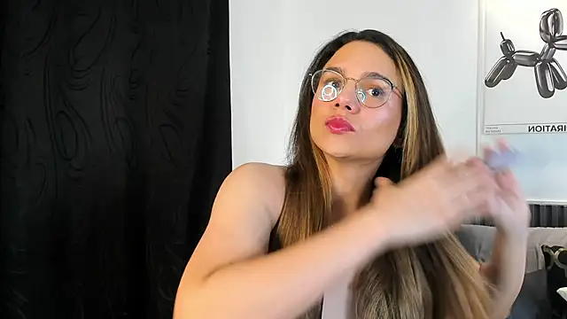 Cloe Bonne online show from 11-26-25, 09:38