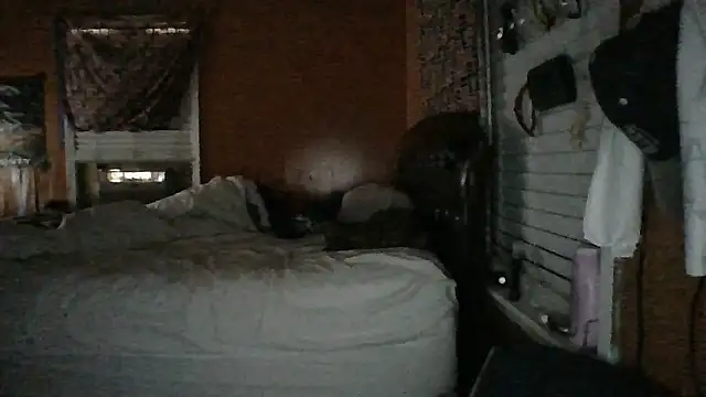 Snapshot of Theo269 chatting on 01-11-26, 07:52 Theo269 online show from 01-11-26, 07:52