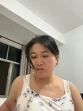 Snapshot of daaqnn chatting on 06-11-26, 02:59 daaqnn online show from 06-11-26, 02:59