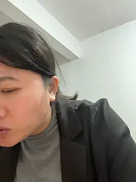 Snapshot of daaqnn chatting on 06-13-26, 12:36 daaqnn online show from 06-13-26, 12:36