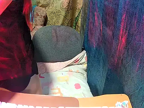 yumi-meya online show from 01-12-26, 01:27