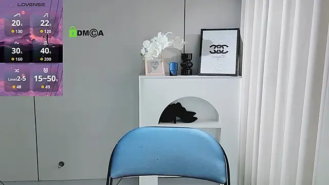 Snapshot of YunShan-33 chatting on 02-13-26, 12:28 YunShan-33 online show from 02-13-26, 12:28