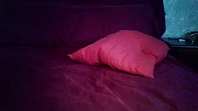 Snapshot of salentinasexy chatting on 06-25-26, 07:13 salentinasexy online show from 06-25-26, 07:13
