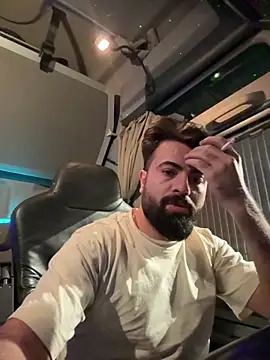 Snapshot of JanSy0 chatting on 12-14-25, 04:34 JanSy0 online show from 12-14-25, 04:34