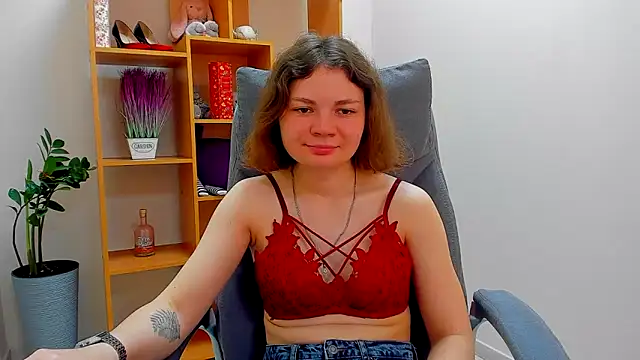 Snapshot of Stella-Maers chatting on 05-21-26, 07:15 Stella-Maers online show from 05-21-26, 07:15