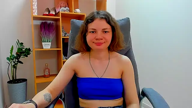 Snapshot of Stella-Maers chatting on 05-26-26, 07:15 Stella-Maers online show from 05-26-26, 07:15