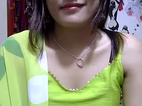 maira 33 online show from 07-18-26, 02:10