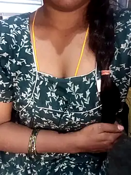 Snapshot of Sana-telugu1 chatting on 11-11-25, 08:47 Sana-telugu1 online show from 11-11-25, 08:47