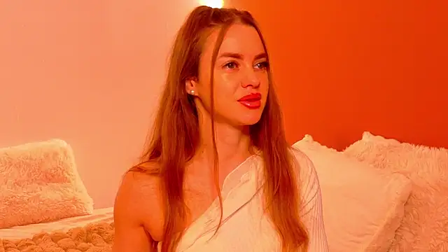 Snapshot of Mirra_ chatting on 12-02-25, 05:46 Mirra online show from 12-02-25, 05:46