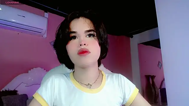 Snapshot of ClaudiaSophia chatting on 11-11-25, 11:21 ClaudiaSophia online show from 11-11-25, 11:21