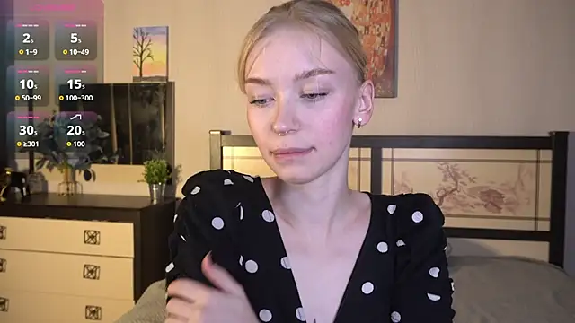 Snapshot of ShanelTunon chatting on 11-19-25, 08:09 ShanelTunon online show from 11-19-25, 08:09