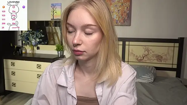 Snapshot of ShanelTunon chatting on 11-23-25, 07:02 ShanelTunon online show from 11-23-25, 07:02