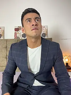 Chris Clarck online show from 12-14-25, 08:02