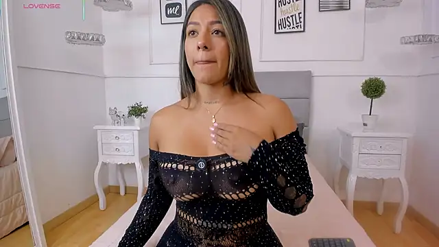 Snapshot of _Hanna_Williams_ chatting on 01-05-26, 08:23 Hanna Williams online show from 01-05-26, 08:23