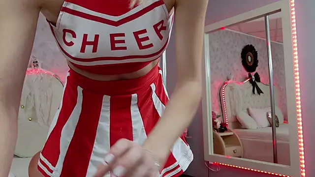 Snapshot of GracieCute chatting on 10-18-25, 03:20 GracieCute online show from 10-18-25, 03:20