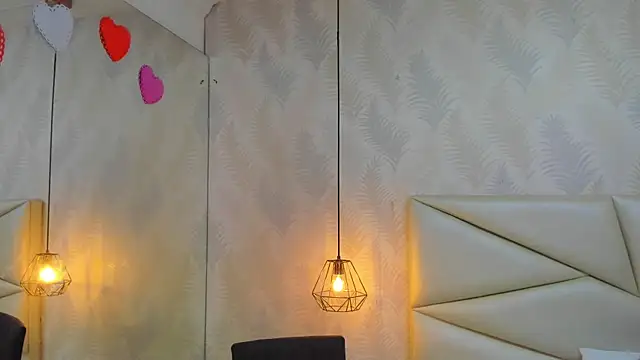 laurettedela rouse online show from 11-06-25, 11:11