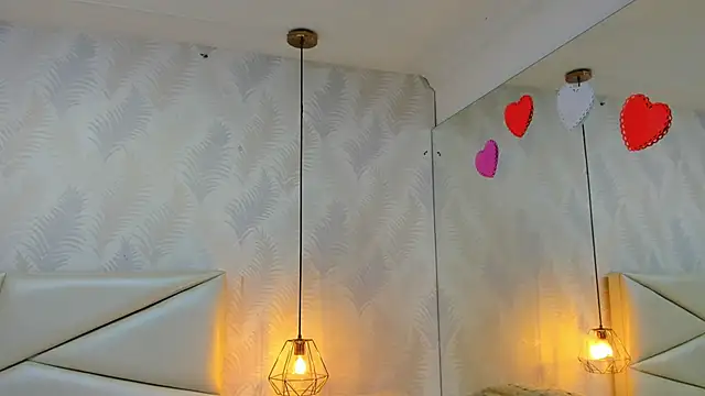 laurettedela rouse online show from 11-15-25, 10:56