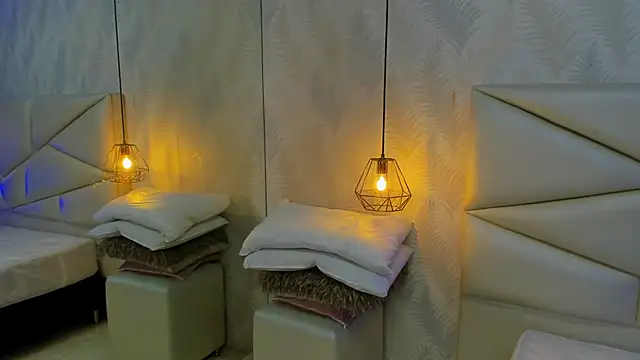 laurettedela rouse online show from 12-04-25, 11:30