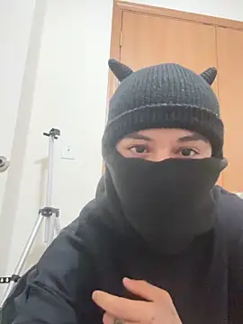 Snapshot of Sickio4 chatting on 06-17-26, 03:42 Sickio4 online show from 06-17-26, 03:42