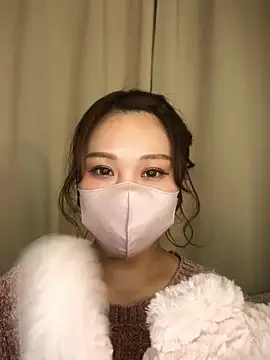 reika33 online show from 11-18-25, 10:20