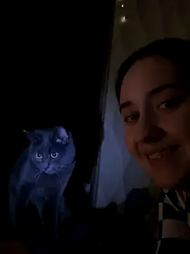 Snapshot of ShadowEve chatting on 11-26-25, 02:40 ShadowEve online show from 11-26-25, 02:40