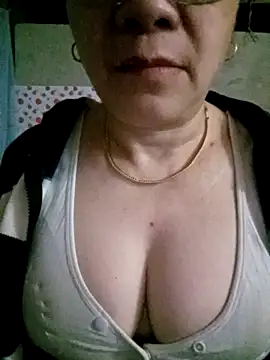 small-house123 online show from 02-21-26, 07:15