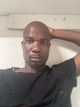 Snapshot of Ndodemnyama@xh chatting on 02-02-26, 10:14 Ndodemnyamaxh online show from 02-02-26, 10:14