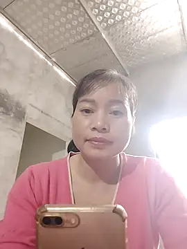 Kiuwi-omao online show from 11-02-25, 07:22