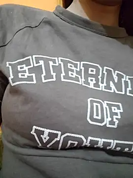 Snapshot of Hot__cute001 chatting on 11-05-25, 07:14 Hot cute001 online show from 11-05-25, 07:14