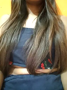 Snapshot of Hot__cute001 chatting on 11-11-25, 04:40 Hot cute001 online show from 11-11-25, 04:40