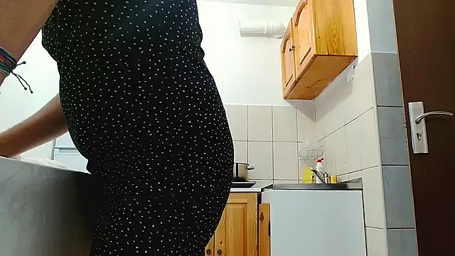 Snapshot of CharmingPearl chatting on 11-29-25, 08:50 CharmingPearl online show from 11-29-25, 08:50