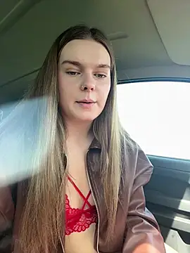 LisaFreierxx online show from 05-03-26, 10:10
