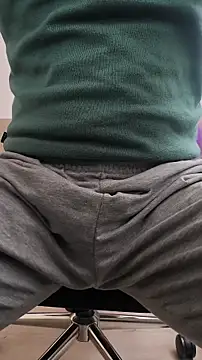 Snapshot of gizemllixxx chatting on 01-11-26, 08:08 gizemllixxx online show from 01-11-26, 08:08